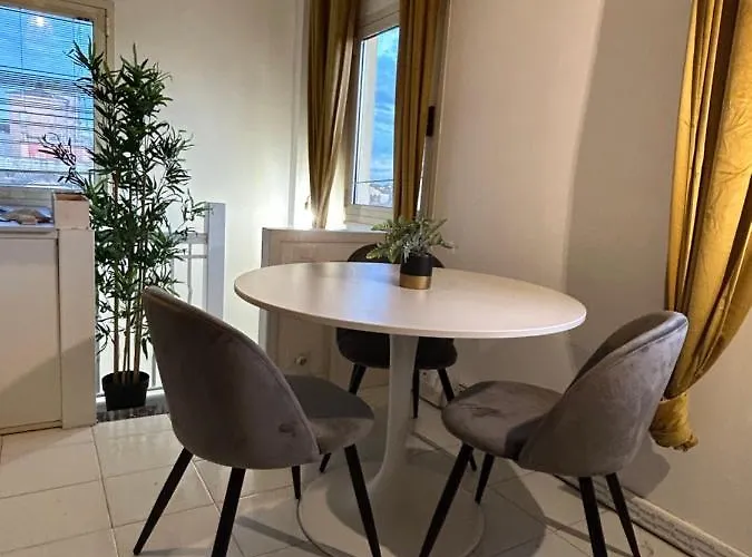 Apartament Tower 22 - Centre And Near Train Station Modena