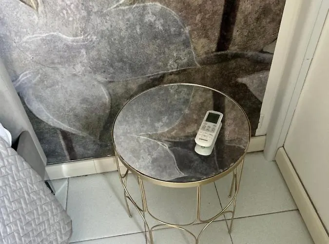 Διαμέρισμα Tower 22 - Centre And Near Train Station *