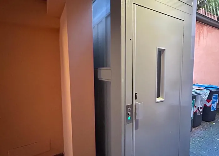 Tower 22 - Centre And Near Train Station Διαμέρισμα Μόντενα